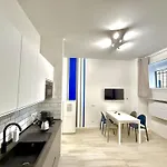 Apartment Re Di - Colosseo House