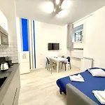 Apartment Re Di - Colosseo House