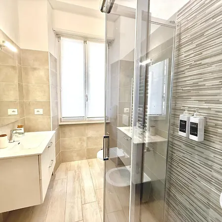 Re Di - Colosseo House * Rome