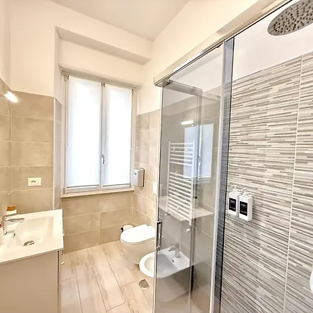 Apartment Re Di - Colosseo House